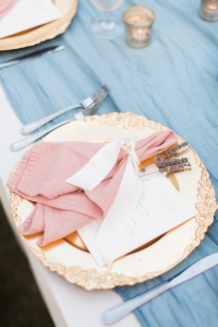 Gold and pink wedding decor