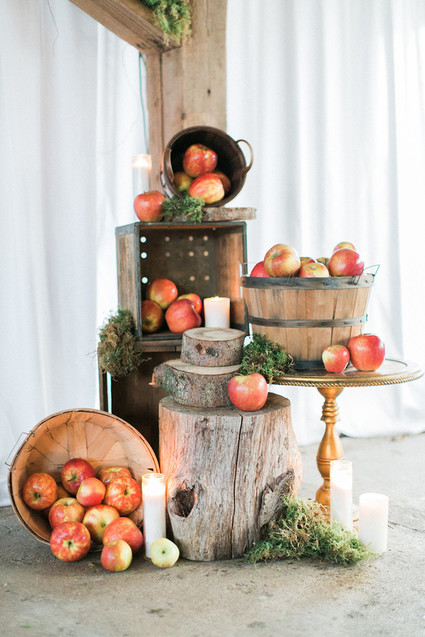 Fall wedding decor