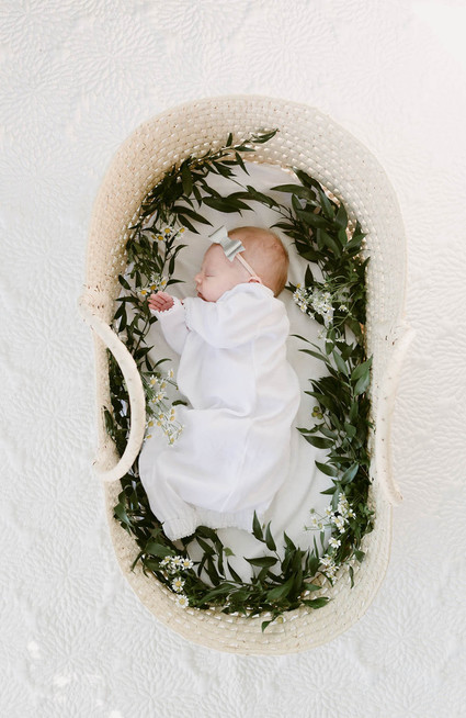 moses basket newborn photos