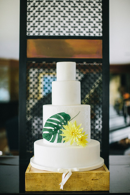 Tropical wedding cake