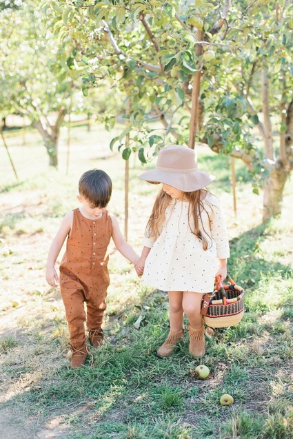 kids apple picking party