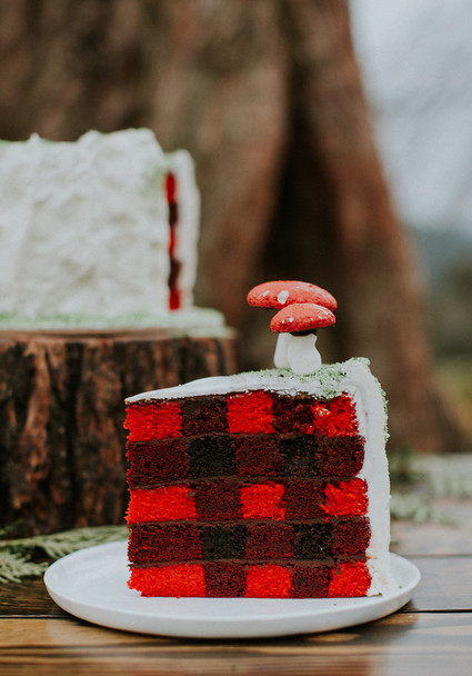 Woodland wedding cake