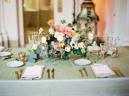 Elegant wedding decor