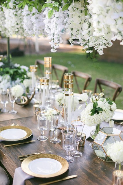 Green, white, and gold wedding ideas Inspiration