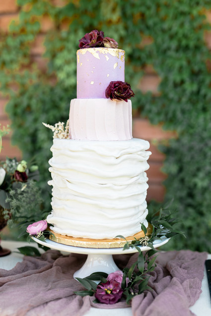 Blush and gold wedding colors