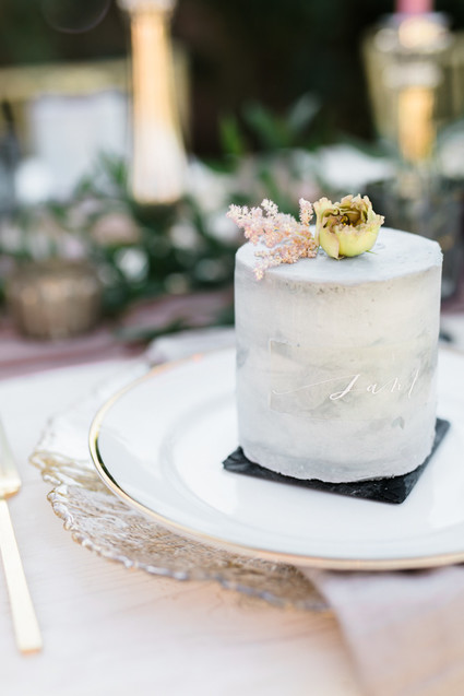 Modern wedding cake