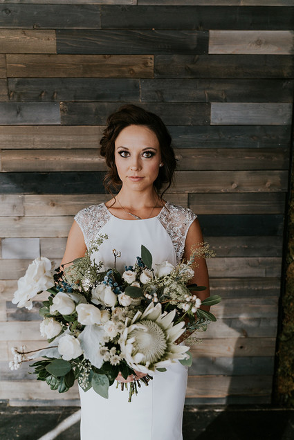 White bridal bouquet