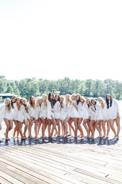 bridesmaids getting ready