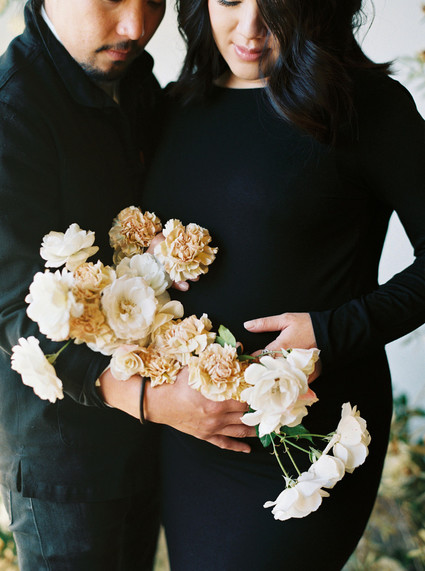 elegant maternity photos