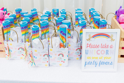 Unicorn party favors Inspiration