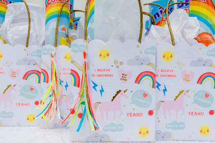 Unicorn party favors Inspiration