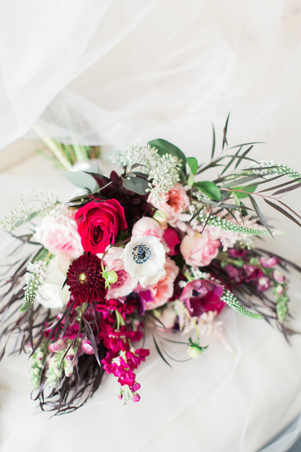 Romantic red bridal bouquet