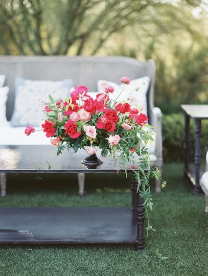 Romantic pink and red wedding flowers