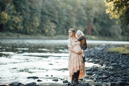 Rustic family maternity photos