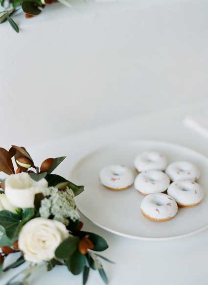 Modern gender reveal party