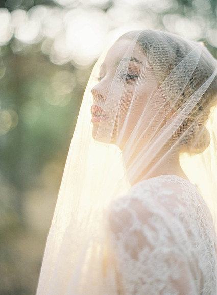 Tomomi Okubo wedding gown
