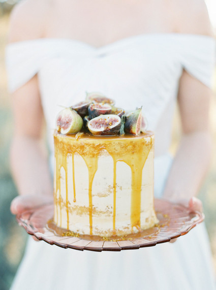 Drip wedding cake