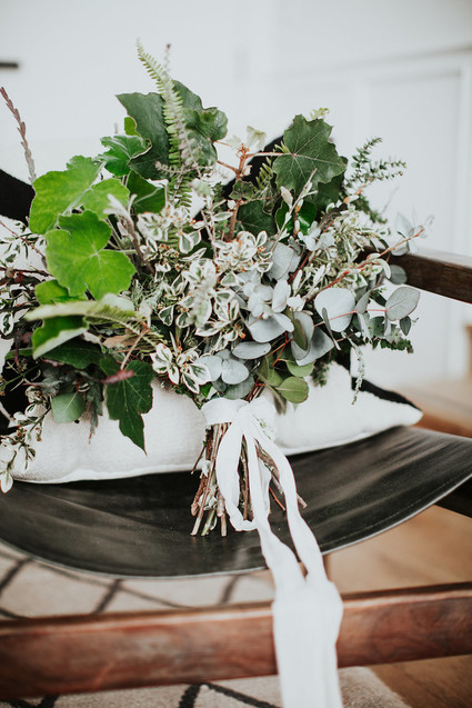 Green bridal bouquet