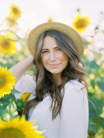 spring maternity photos