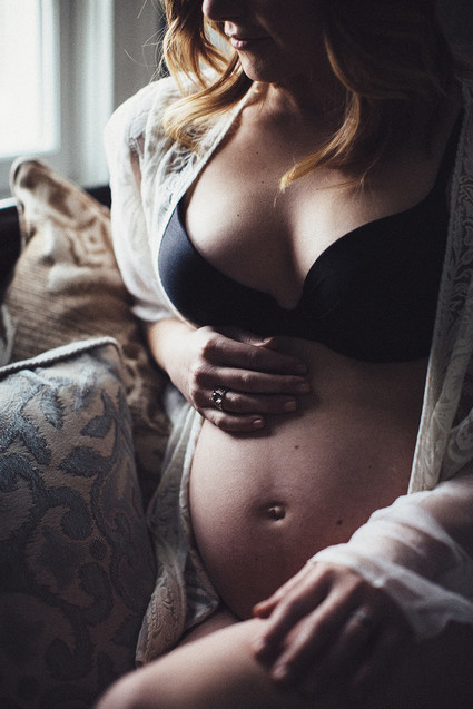 Moody boudoir maternity photos