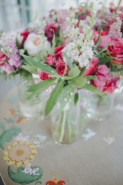 Colorful wedding florals