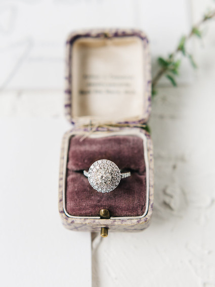 Romantic wedding ring