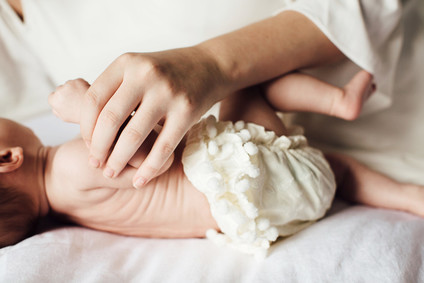 lifestyle newborn photos