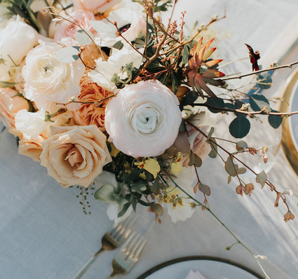 Bohemian spring wedding flowers