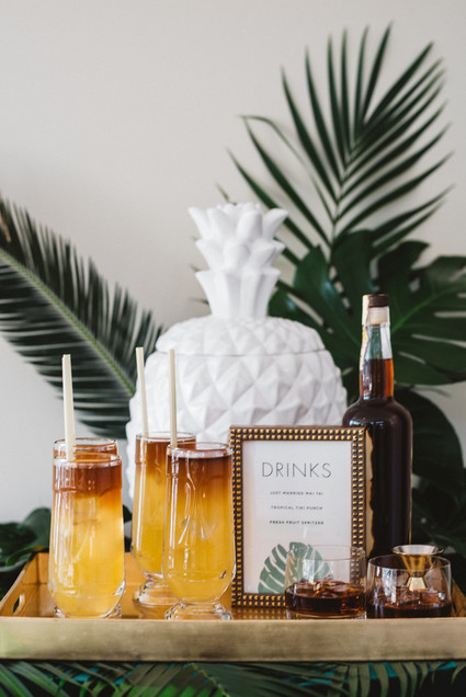 Tropical cocktail bar Inspiration