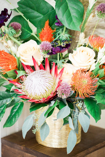 Colorful wedding flowers
