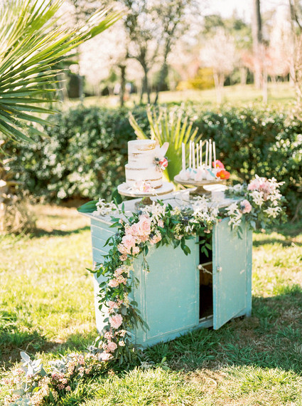 cake table