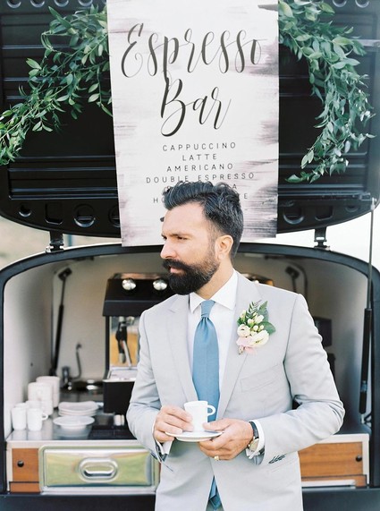 Groom's fashion