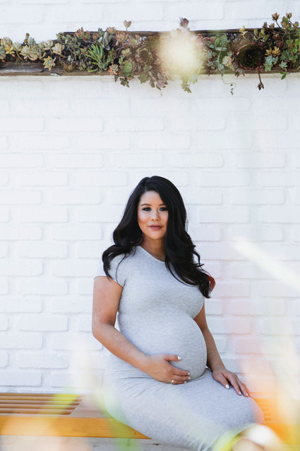 Coffee shop maternity photos