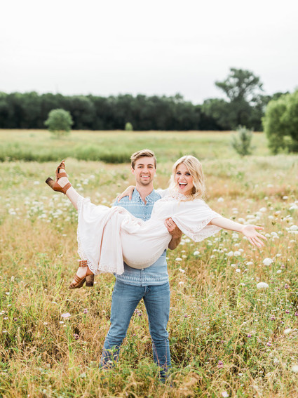 Pregnancy announcement photos