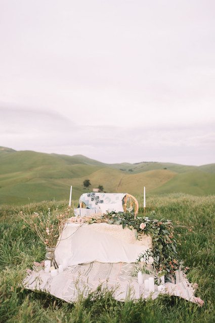 Field wedding decor