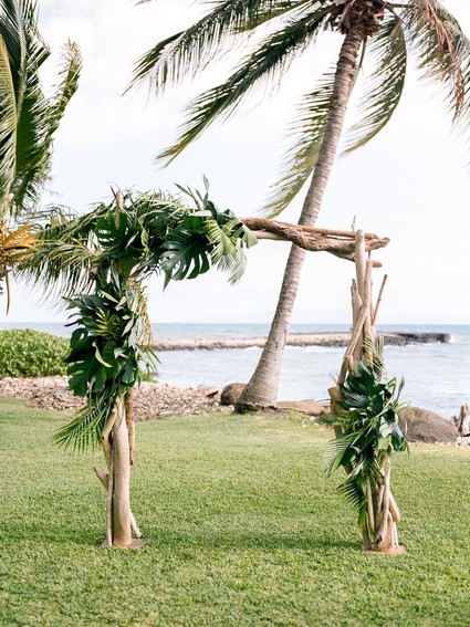 Tropical ceremony altar