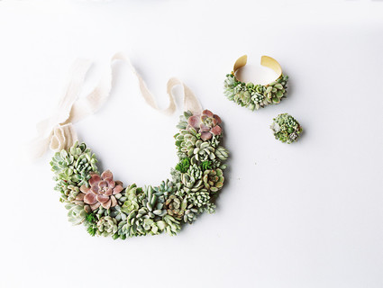 DIY succulent necklace