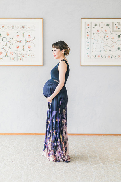 Art Museum maternity photos
