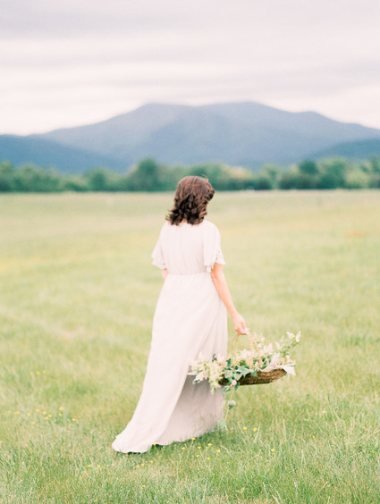 Meadow maternity photos