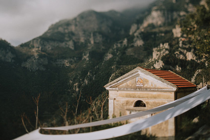 intimate Amalfi Coast elopement in Furore