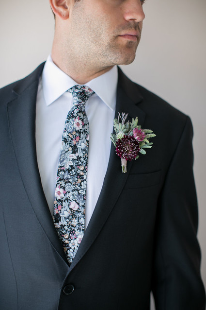 Fall boutonnière ideas with The Black Tux