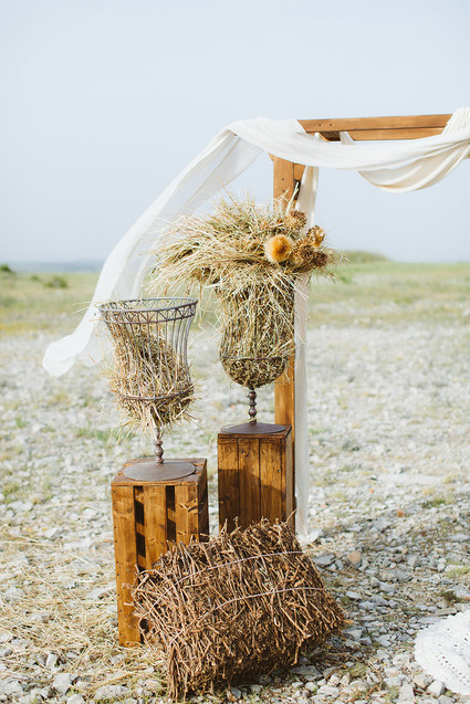 dried flower wedding decor