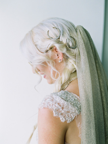 Indie Portland meets Maui wedding