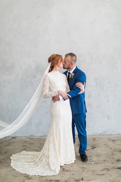 Modern minimal fall wedding ideas