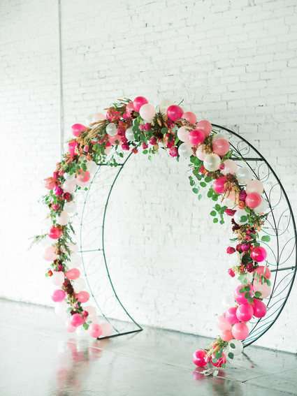 floral balloon arch