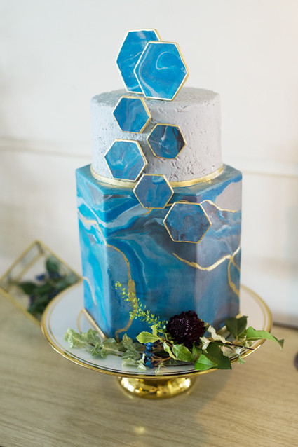 Blue agate wedding cake Inspiration