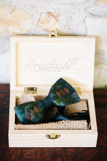 groom's bow tie