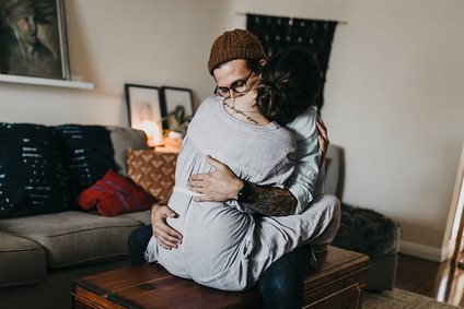 At home family session with macrame artist Judah Co.