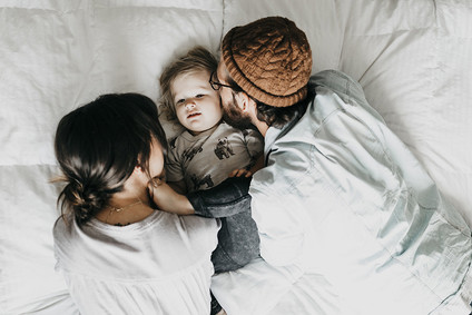 At home family session with macrame artist Judah Co.