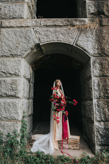 Dramatic fall floral ideas